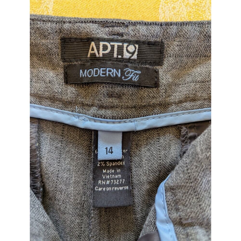 Apt.9 Curvy Fit‎ Cropped Capri Pants Women Sz 14 Gray Lightweight Straight Leg